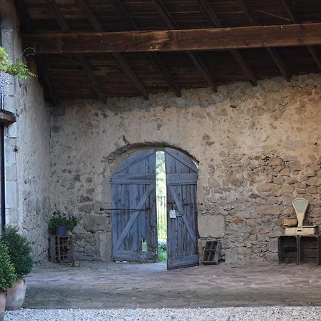 Отель La Haute Maurelle Joannas Экстерьер фото