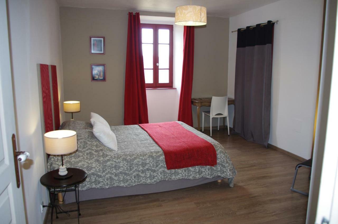 Отель La Haute Maurelle Joannas Экстерьер фото