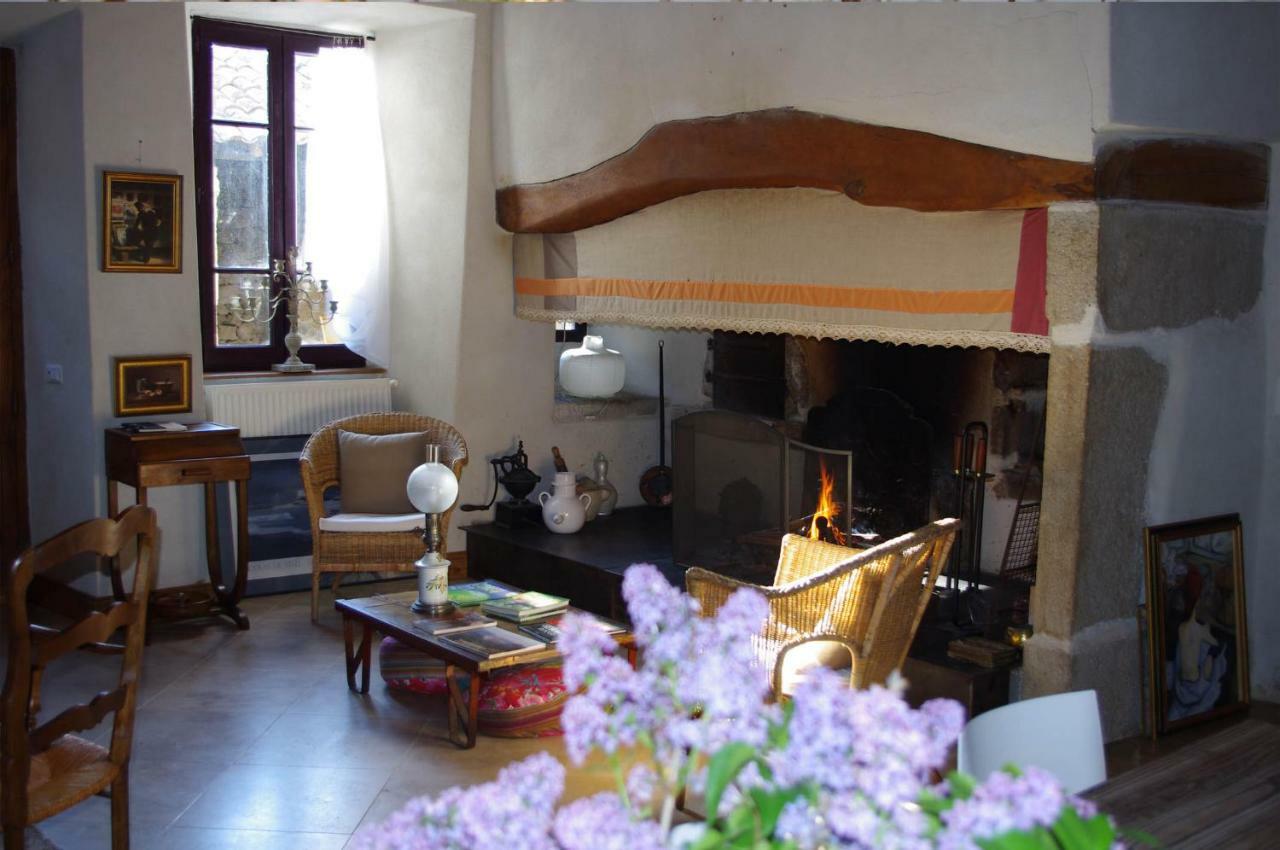 Отель La Haute Maurelle Joannas Экстерьер фото
